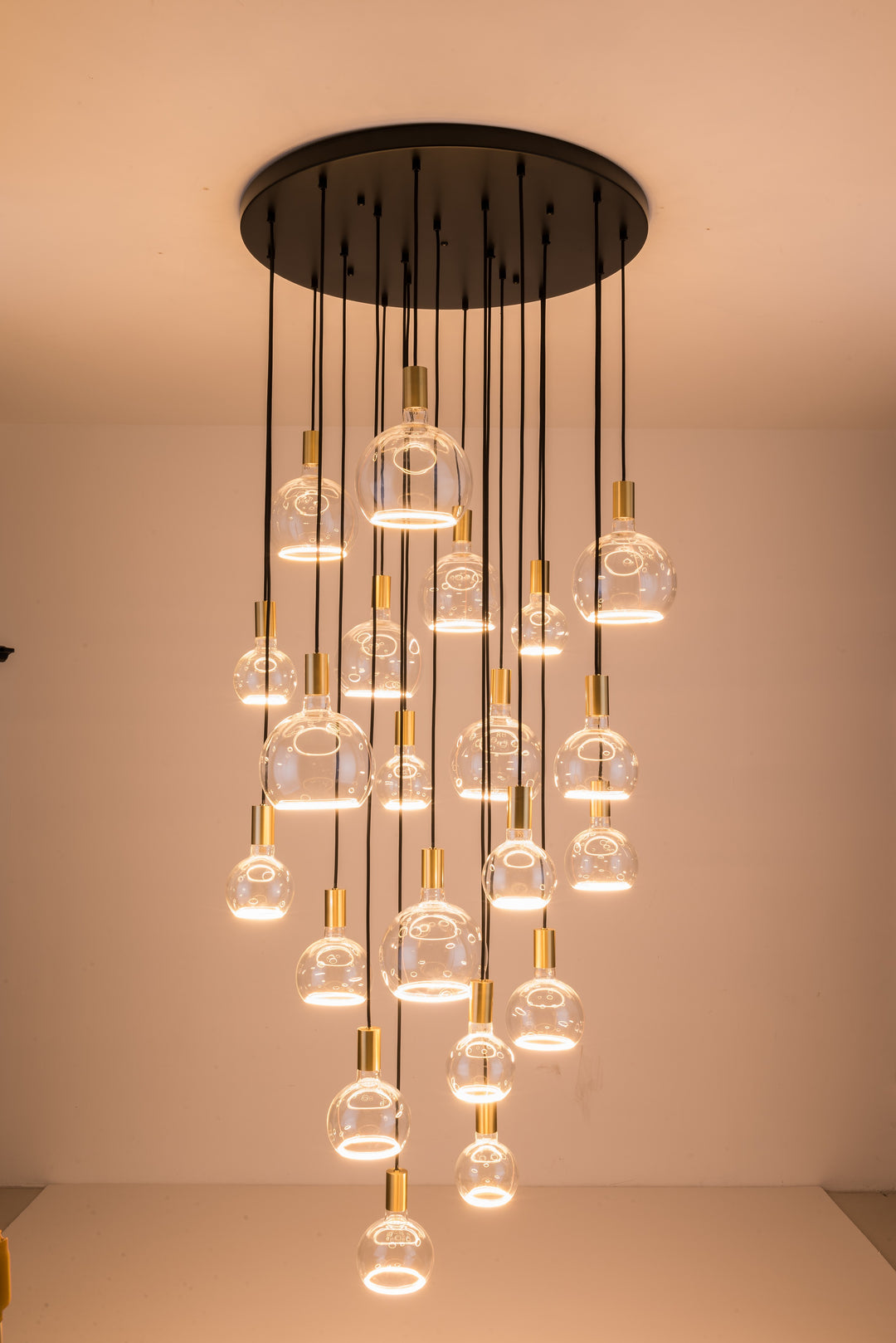 Roma 21lt Spiral Pendant - 2 COLOURS