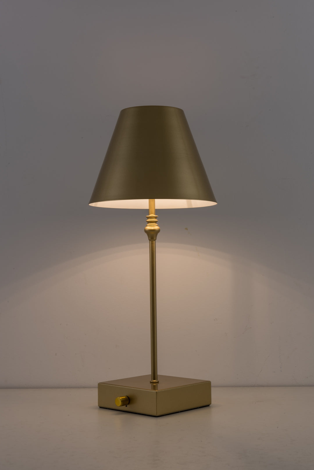 Perth Rechargeable Table Lamp