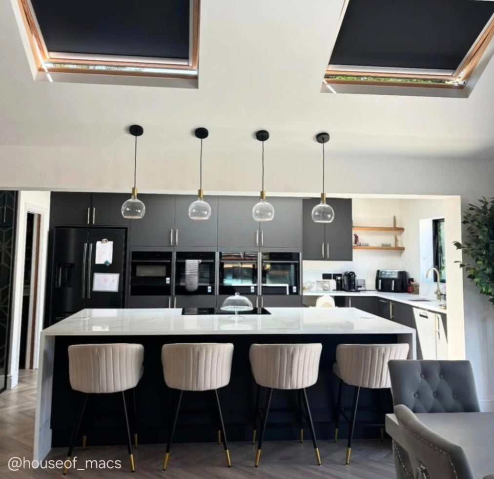 Roma Single Pendant – Aura Ring LED Bulb