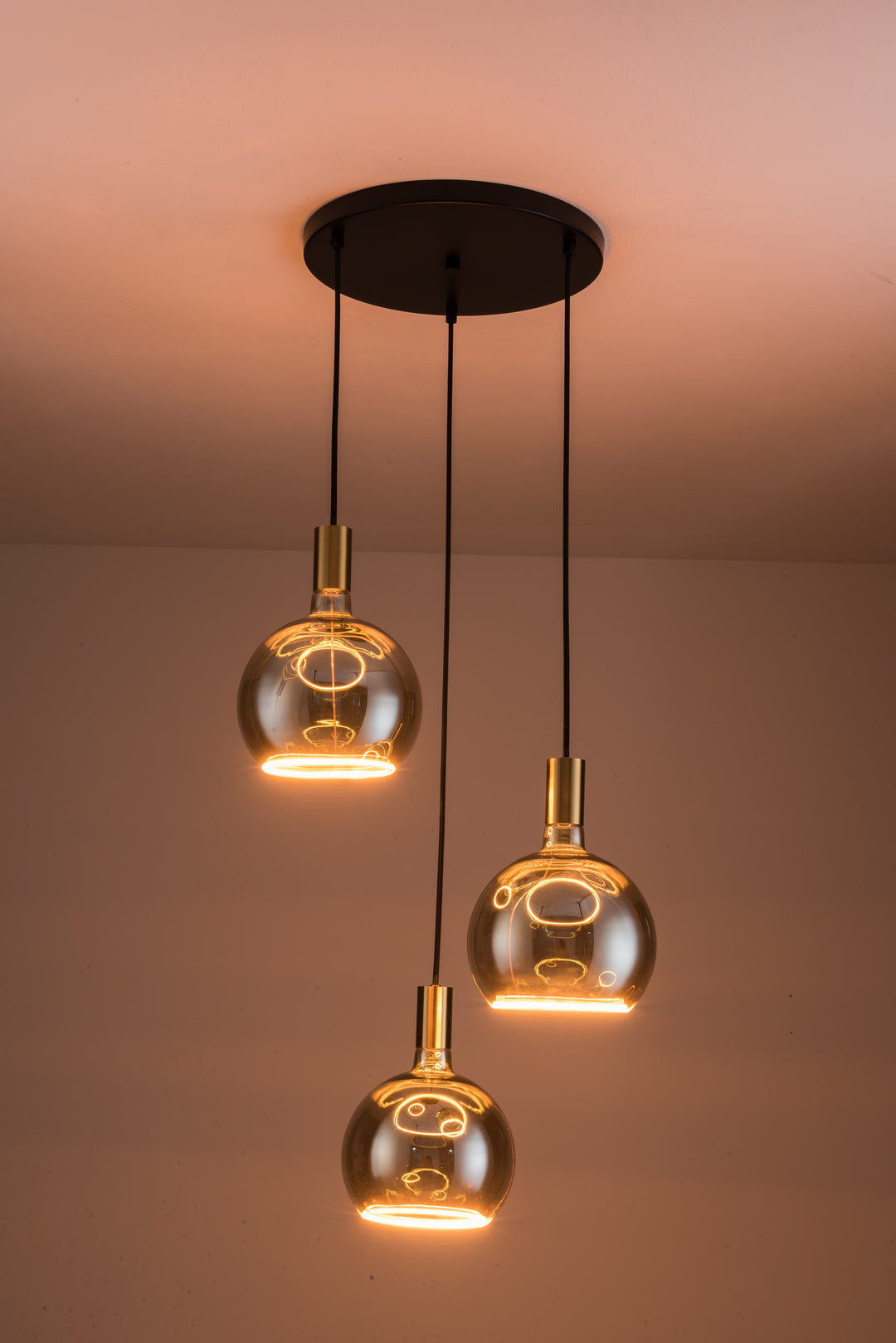 Roma 3-Light Spiral Pendant