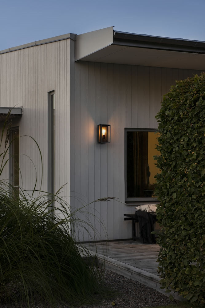Atri Small Outdoor Wall Light – Black or Brass IP44
