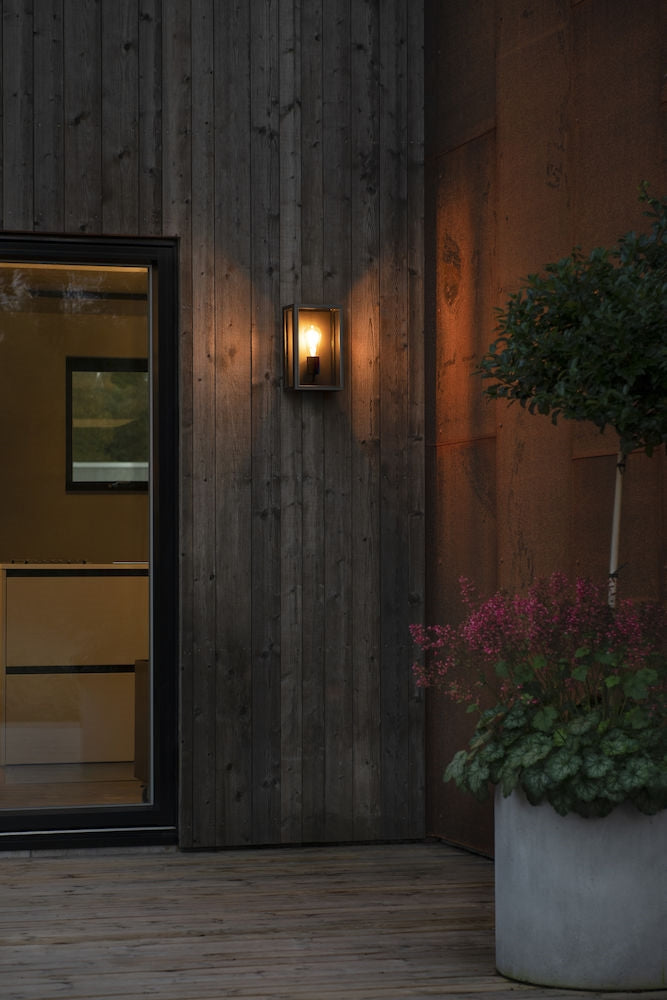 Atri Small Outdoor Wall Light – Black or Brass IP44