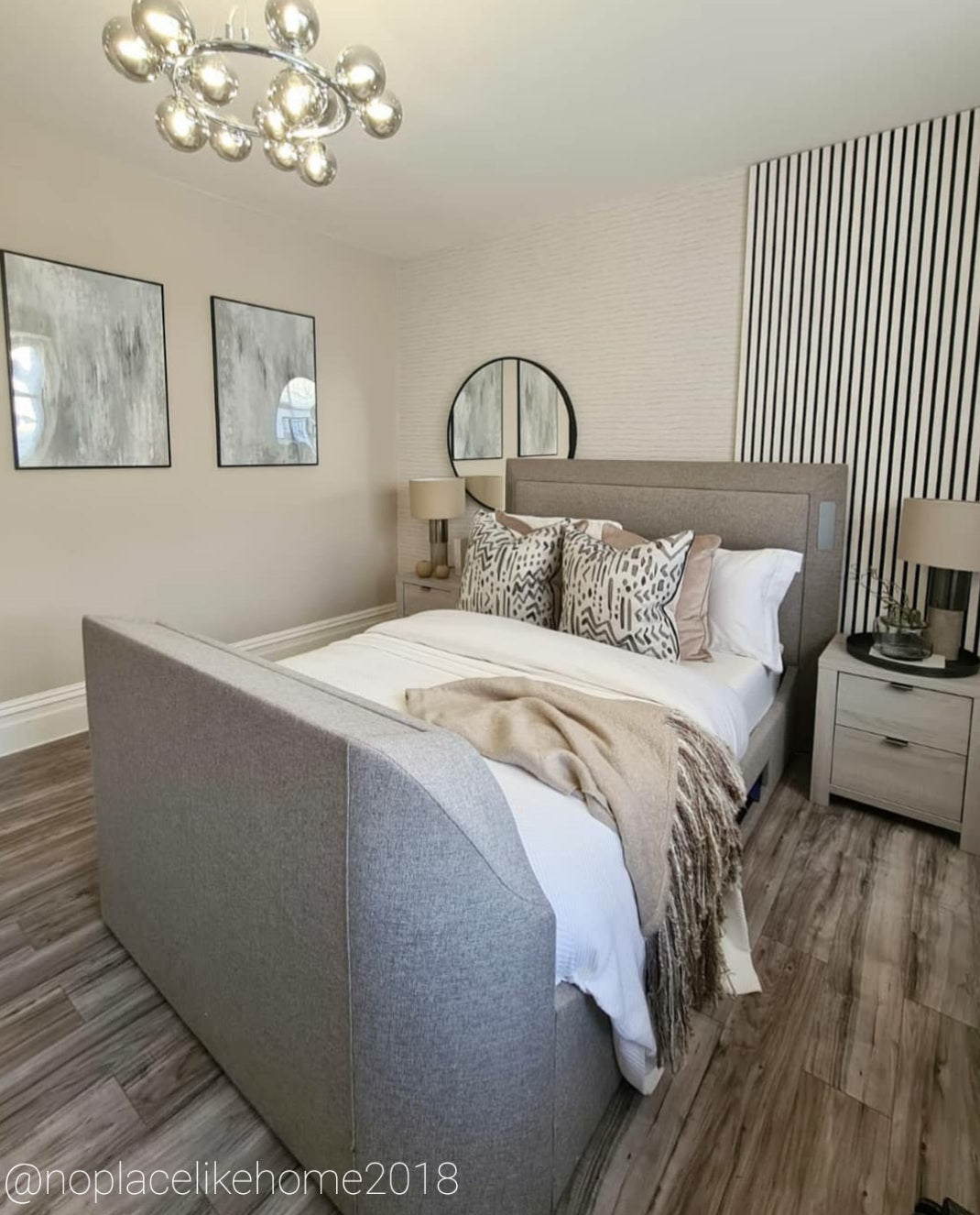 Melbourne Round Pendant Light – Silver