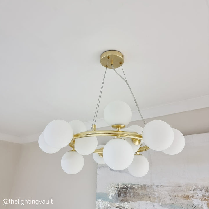 Melbourne Round Pendant Gold/White