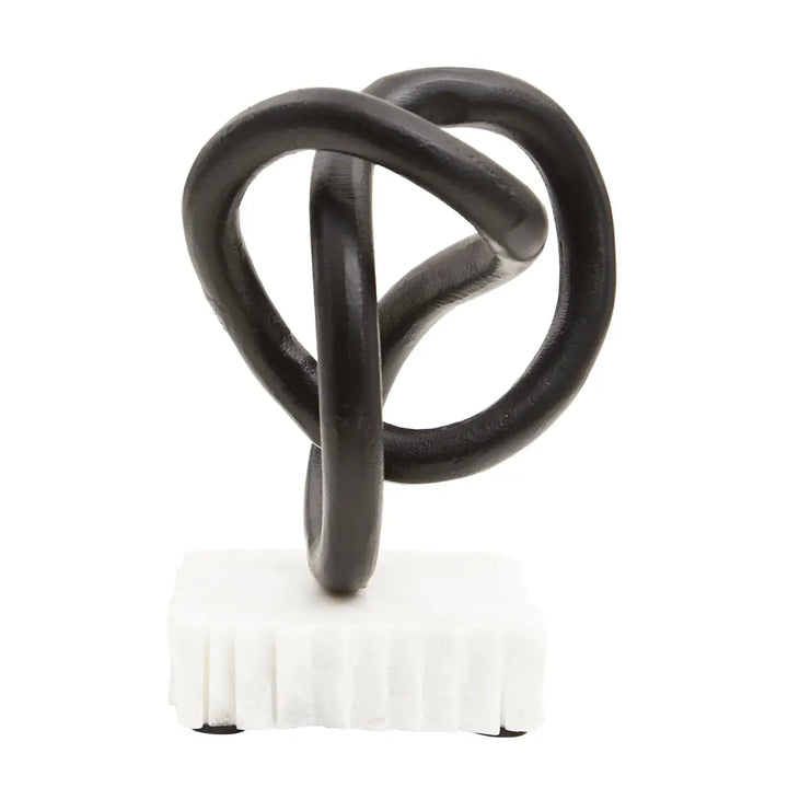 Small Twisted Knot On Stand