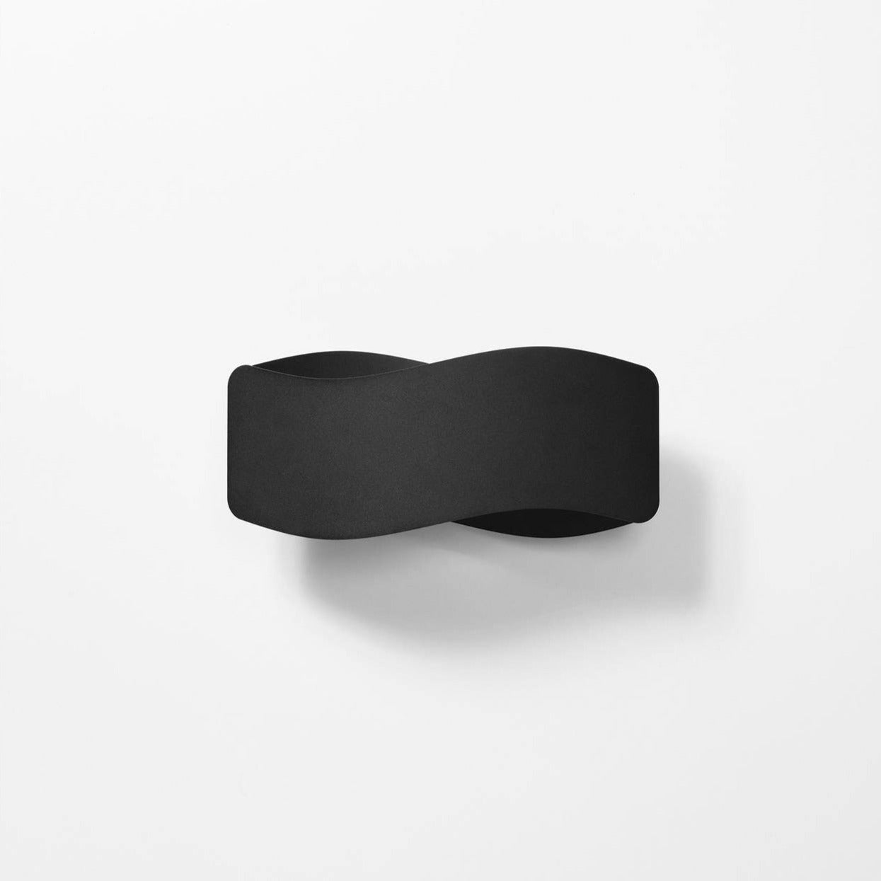 MODERN BLACK WALL LIGHT