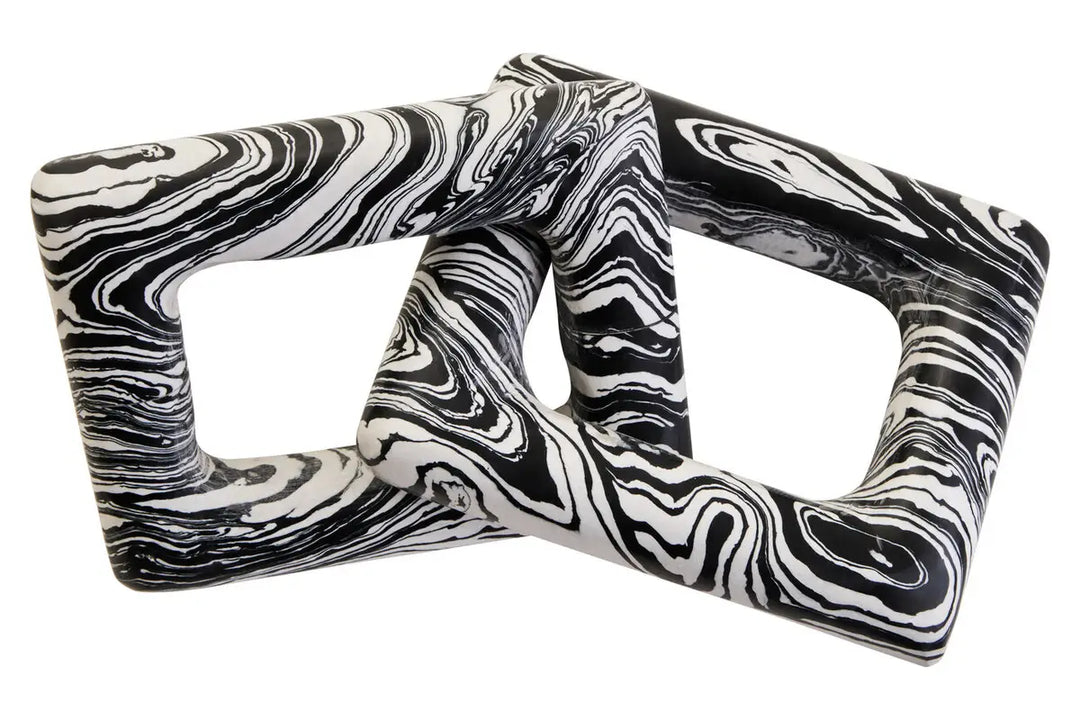 Monochrome Marble Chain Link Sculpture