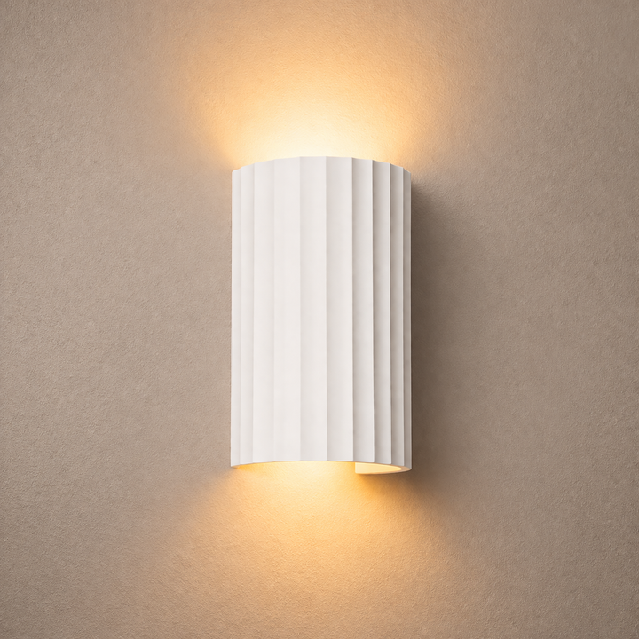 dIgby g9 wall light white fluted glow
