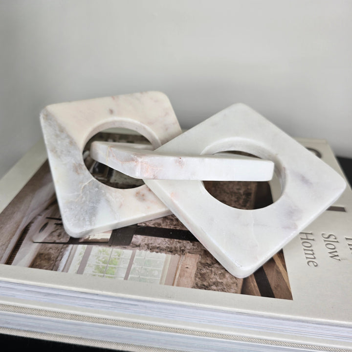 Square White Marble Chain Link Sculpture