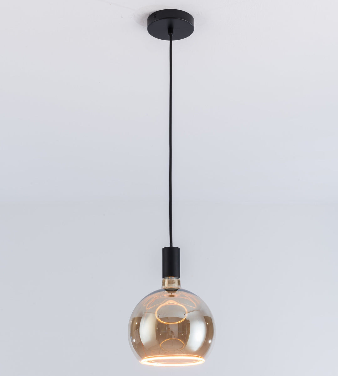 Roma Single Pendant – Aura Ring LED Bulb