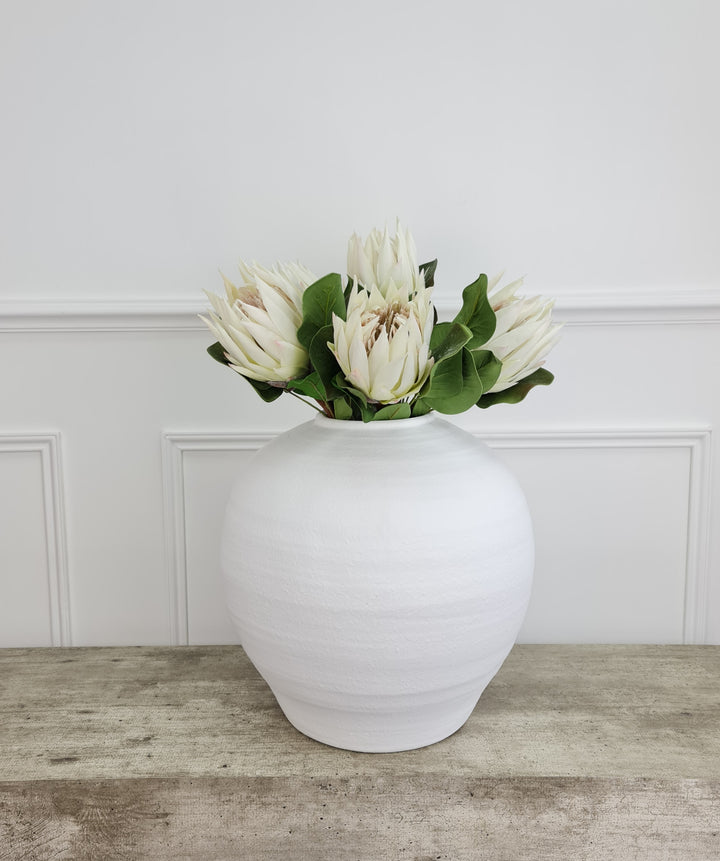 Round White Textured Vase