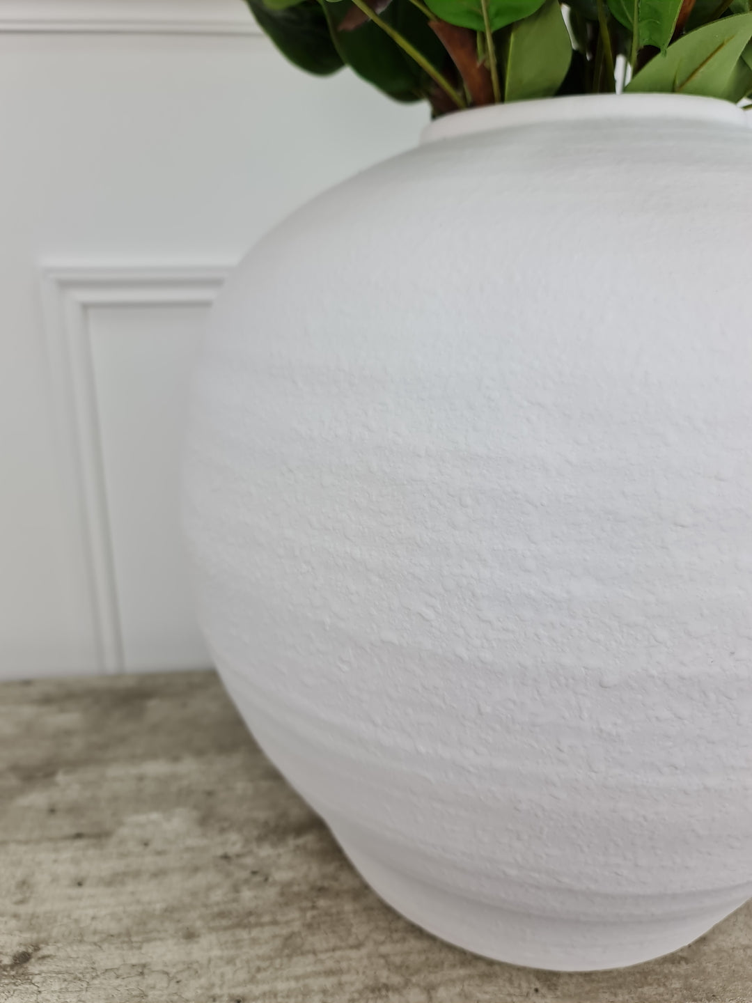 Round White Textured Vase